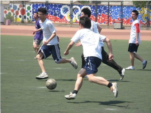 手表现沉稳 手表现沉稳